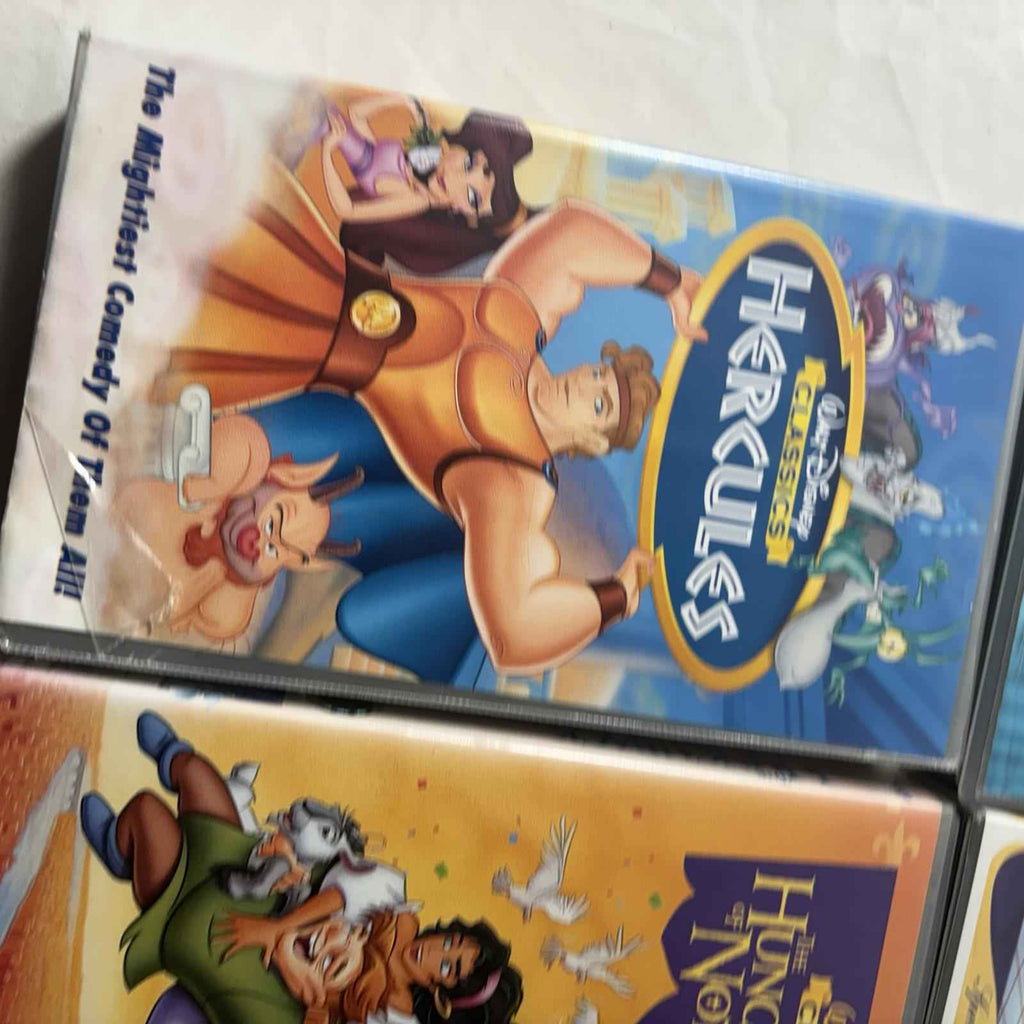 Walt Disney Classics VHS Tape Collection - Peter Pan, Lady and the Tramp, Robin 