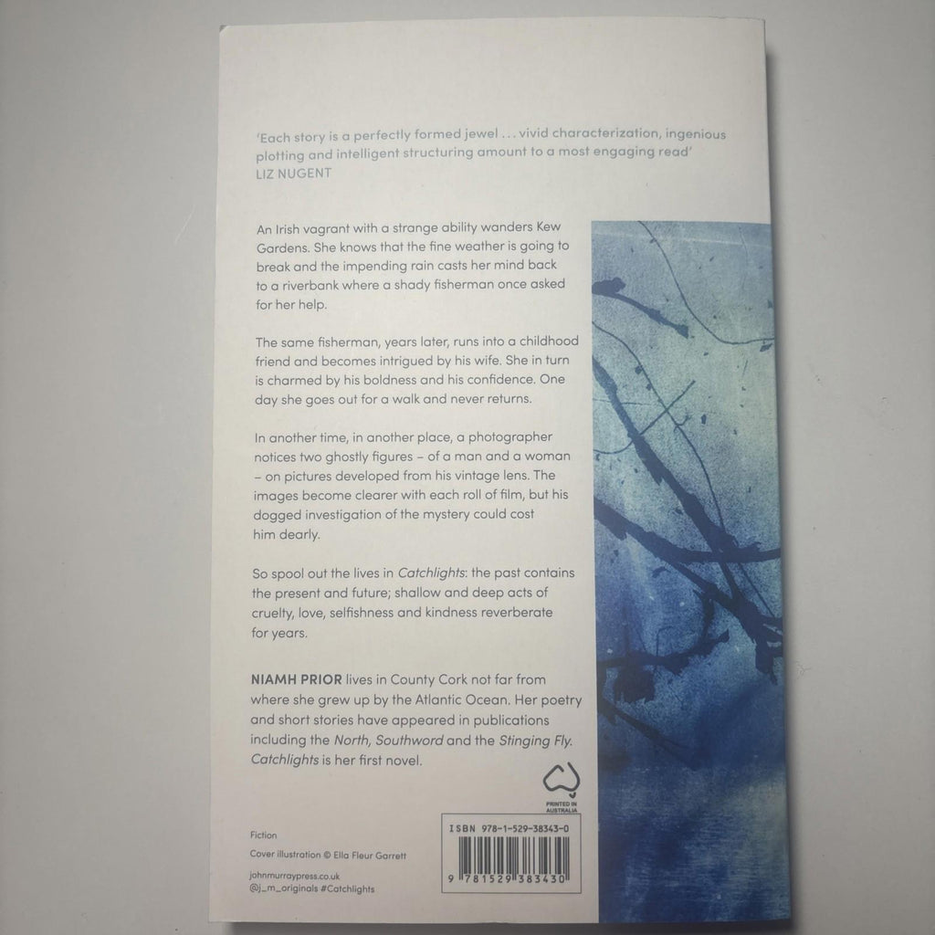 Catchlights by Niamh Prior (English) Paperback Book - Come Sell Nearly Anything