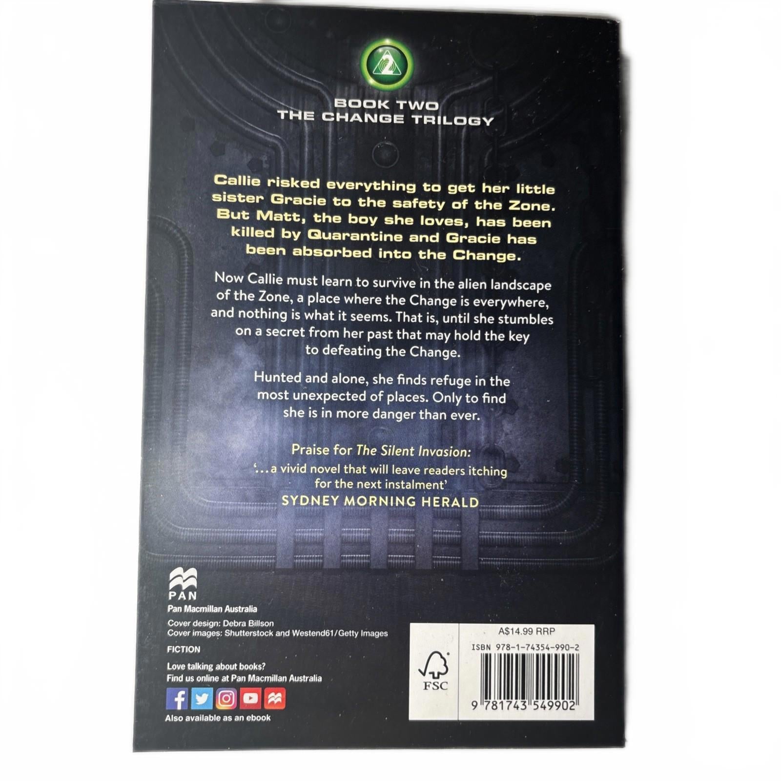 The Buried Ark [Change Trilogy Series #2] by James Bradley Medium PB - Come Sell Nearly Anything