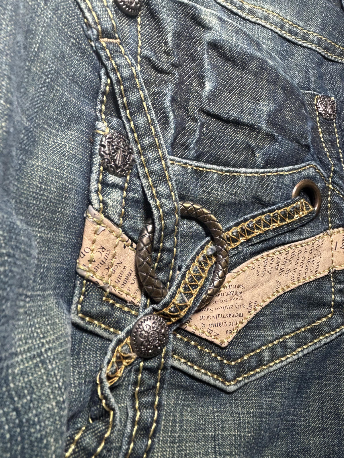 D&M Women's Boot Cut Jeans Size 30 Denim Stylish Eyelet Detail - Come Sell Nearly Anything