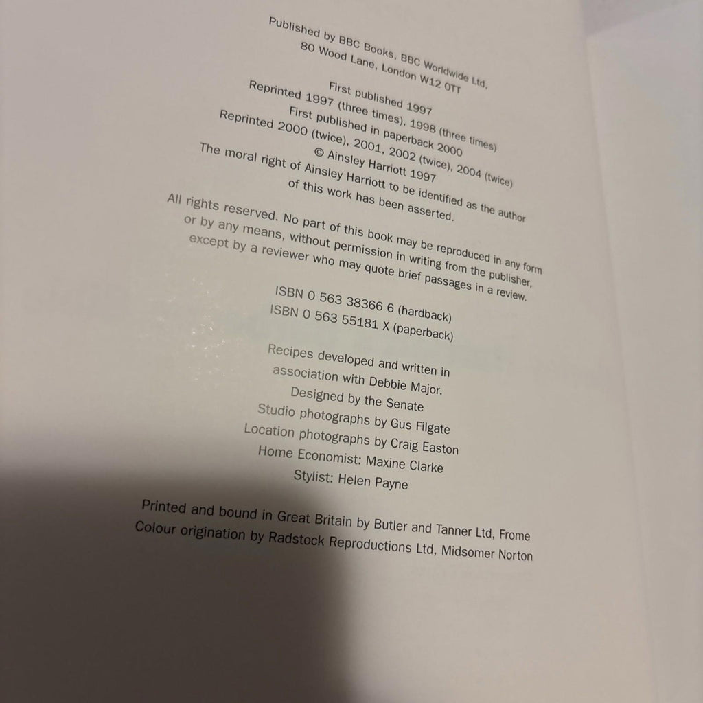 Ainsley Harriott's Barbecue Bible by Ainsley Harriott ~ 2004 Paperback Cookbook - Come Sell Nearly Anything