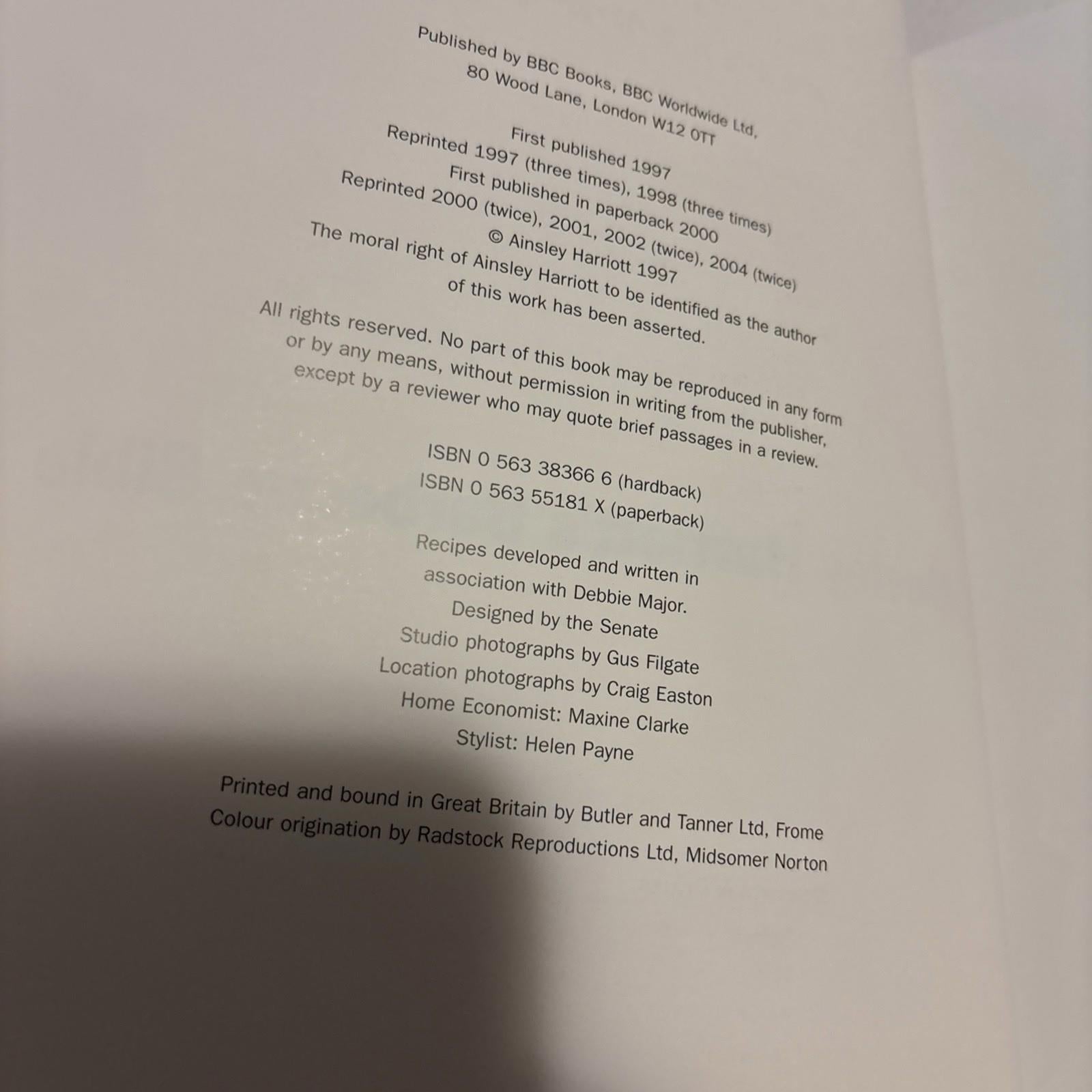 Ainsley Harriott's Barbecue Bible by Ainsley Harriott ~ 2004 Paperback Cookbook - Come Sell Nearly Anything