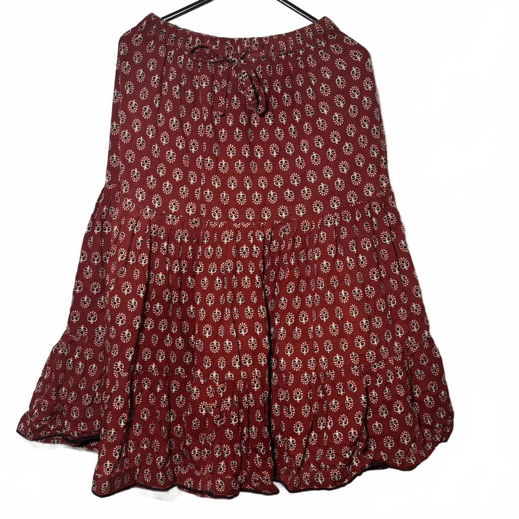Gangom Women's Tiered Skirt Size 32 - Come Sell Nearly Anything