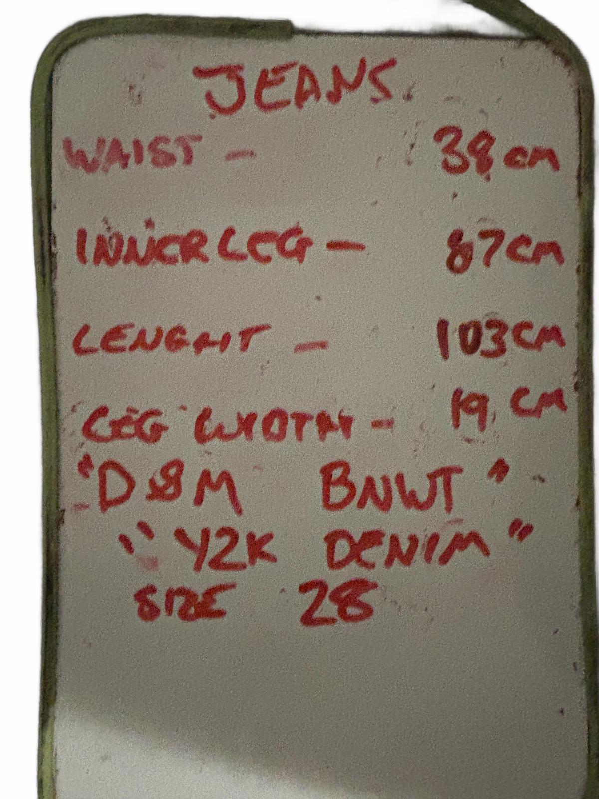 D&M Women's Straight Jeans Size 28 Y2K Denim - Come Sell Nearly Anything