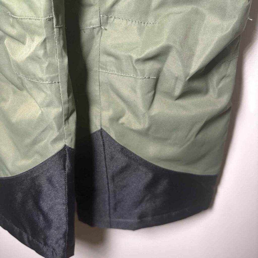 Childrens CRANE Snow Extreme Karki  Green Size 4 Ski Snowboarding Pants BNWT