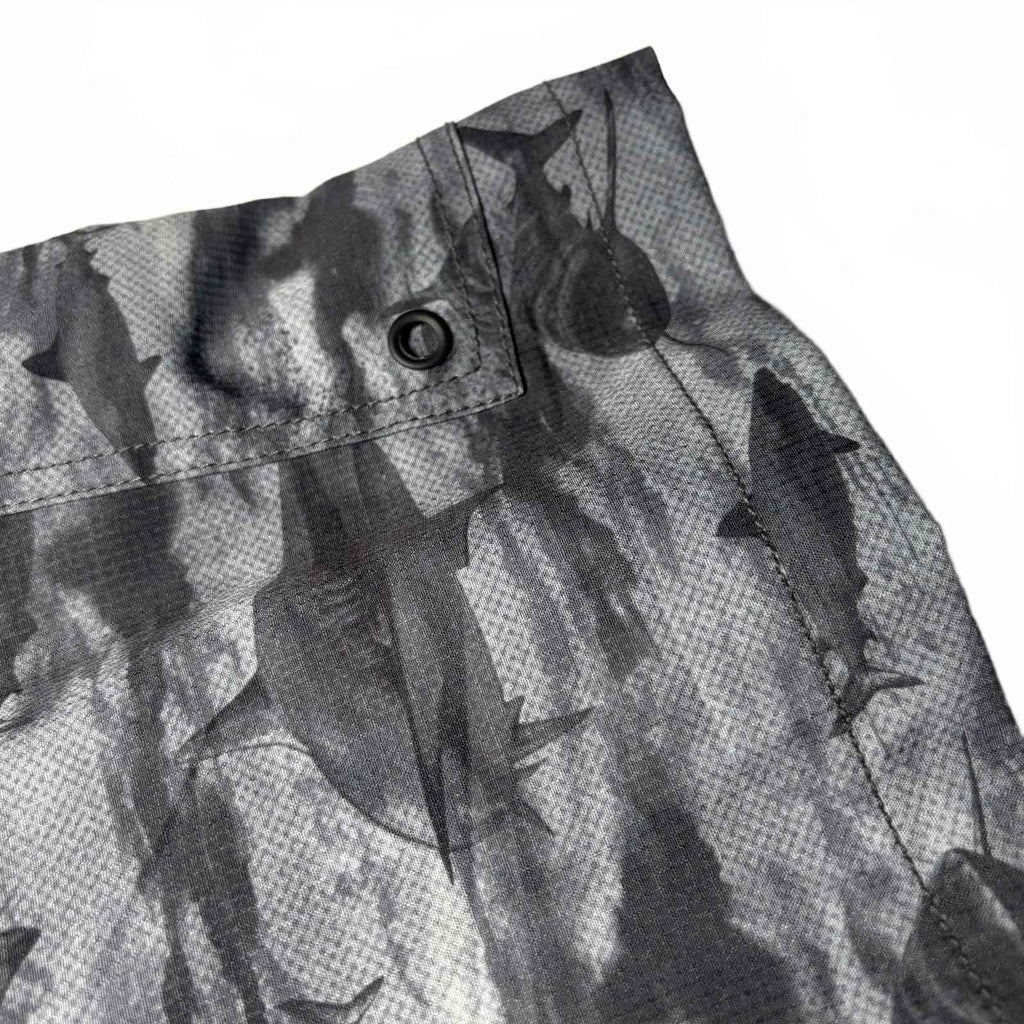 Anglers Edge Men's Cargo Shorts 32 Waist Shark Print