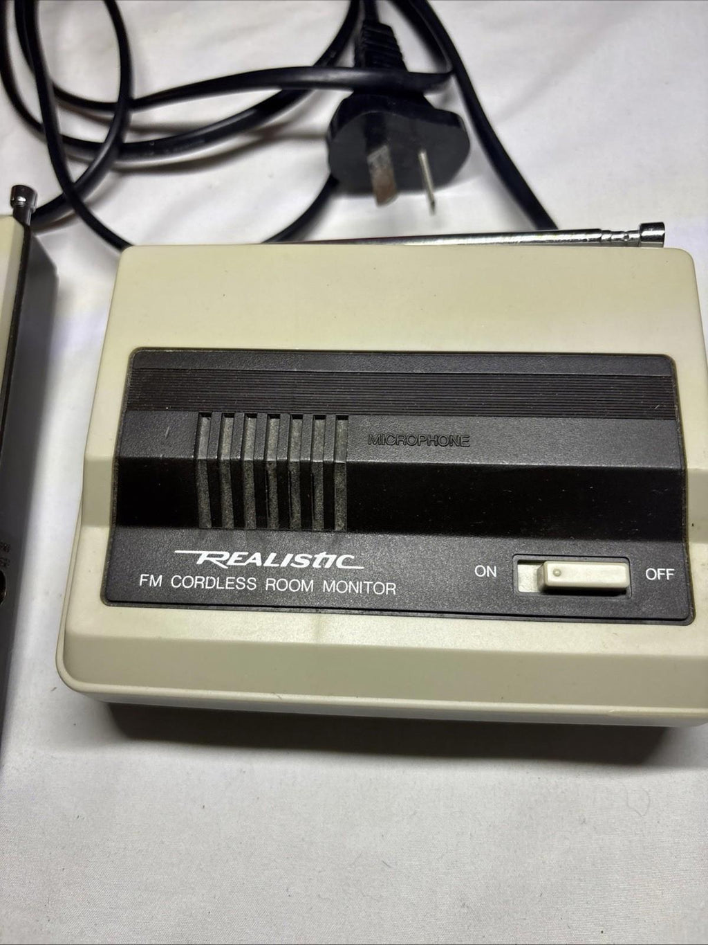 vintage RADIO SHACK Room Monitor Intercom walkie-talkies *120v wall plugs *IOB