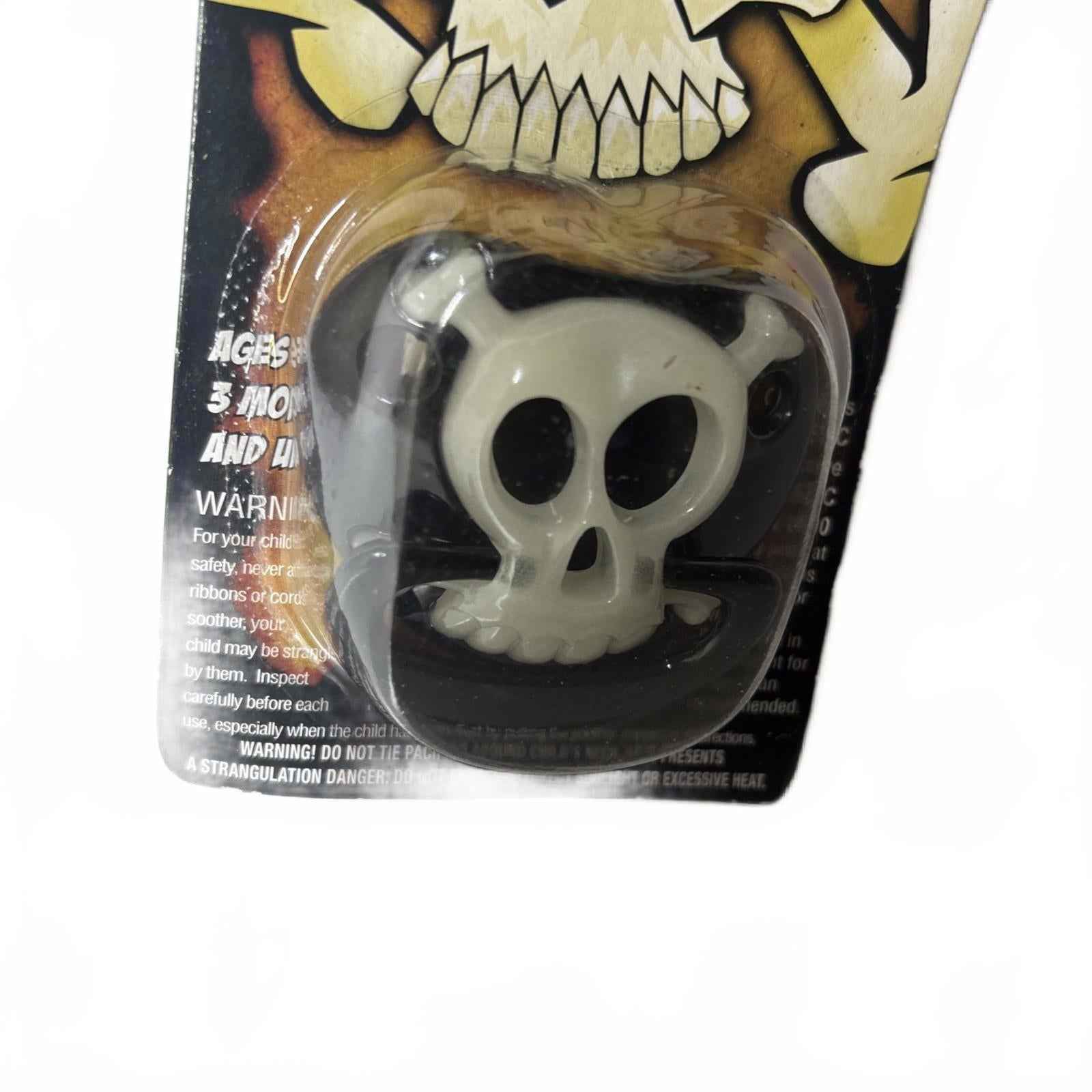 Skull Pacifier Halloween Pirate Baby Punk Glow in Dark Boy Girl New