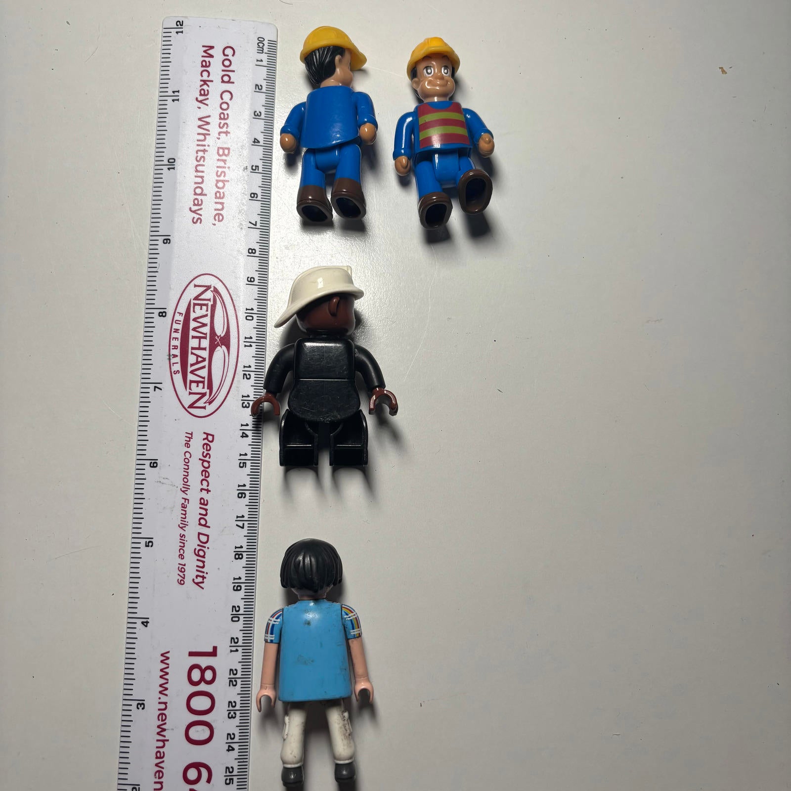 PLAYMOBIL Vintage Figures Construction Worker and  People Figures Toy Set