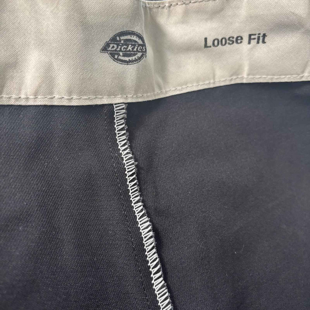 Dickies Men's Loose Fit Casual Shorts Size 48 Black #Menswear #CasualShorts #LoF