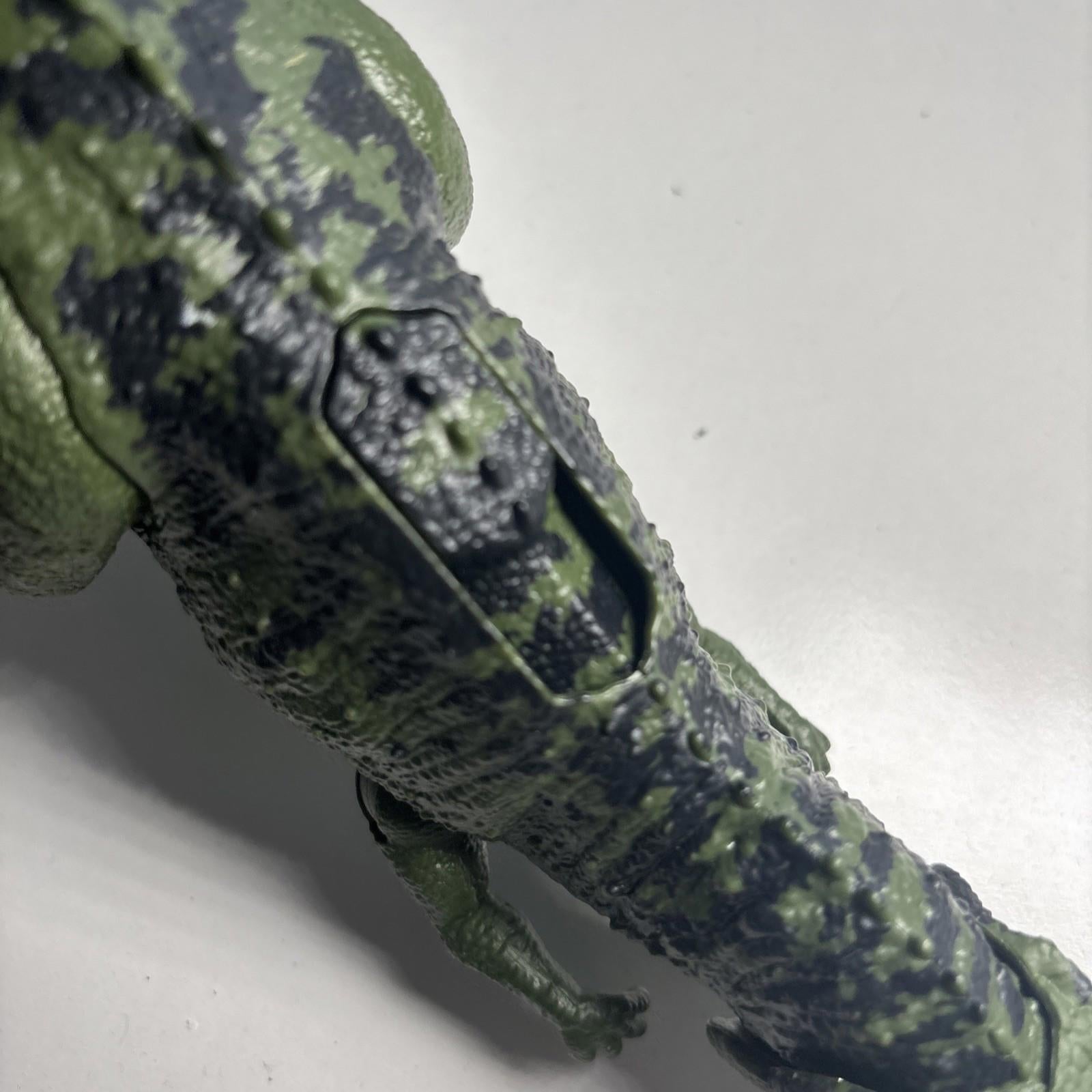 Jurassic World Camp Cretaceous Dino Escape Roar Attack Ceratosaurus Figure Sound