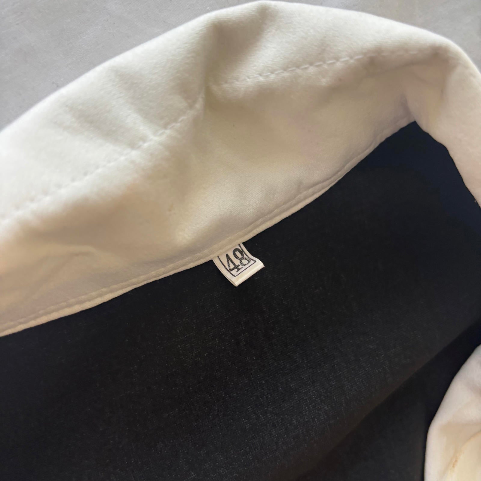 Elegant Black Pinstripe Long Sleeve Dress with White Collar and Belt - Size 40 - Come Sell Nearly Anything