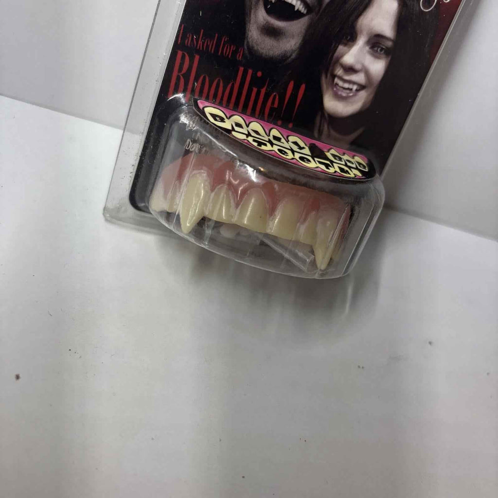 Vampire Deluxe Teeth Fangs Costume Accessory False Teeth Billy Bob Dracula