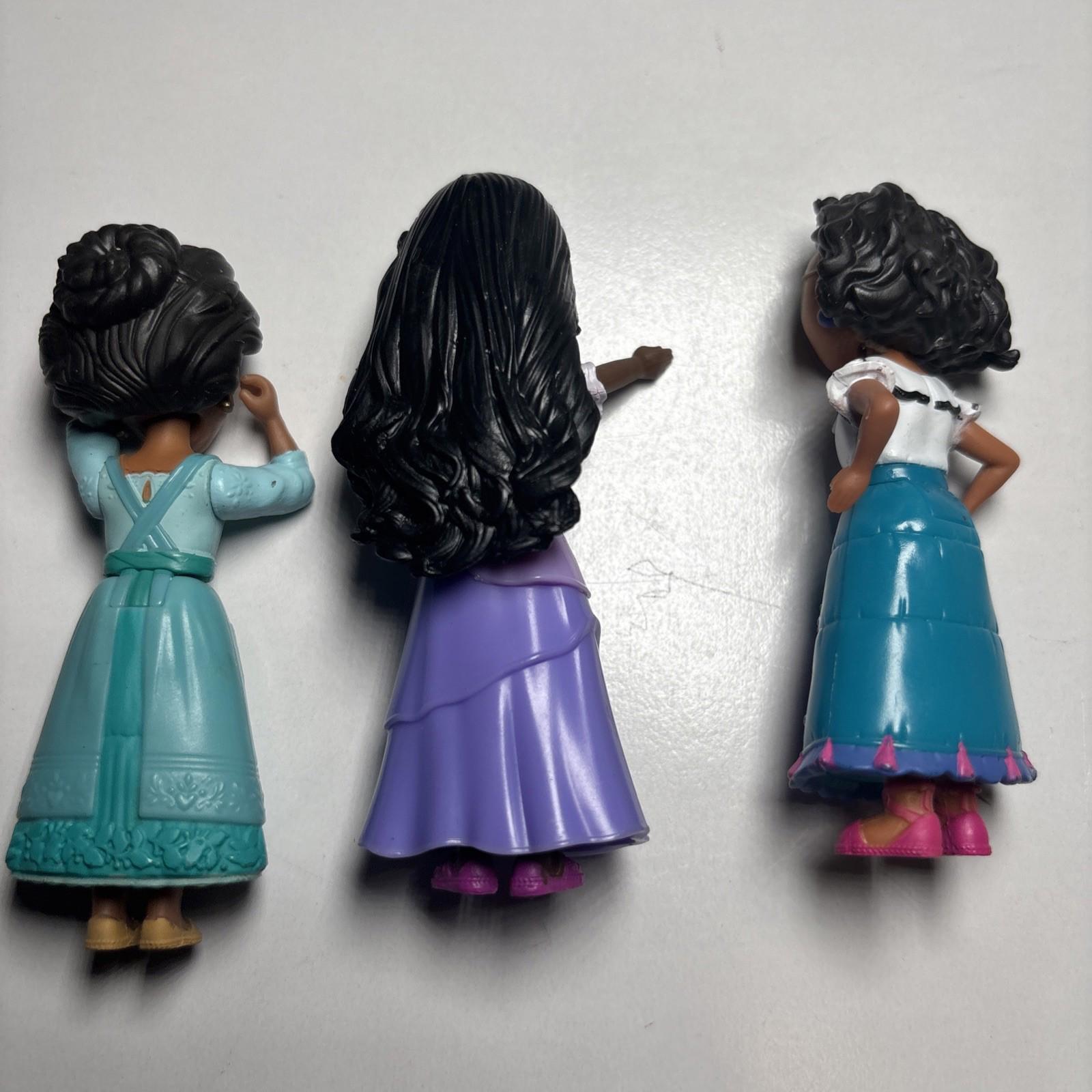 Disney Encanto Mini Figures Mirabel, Isabela, Julieta