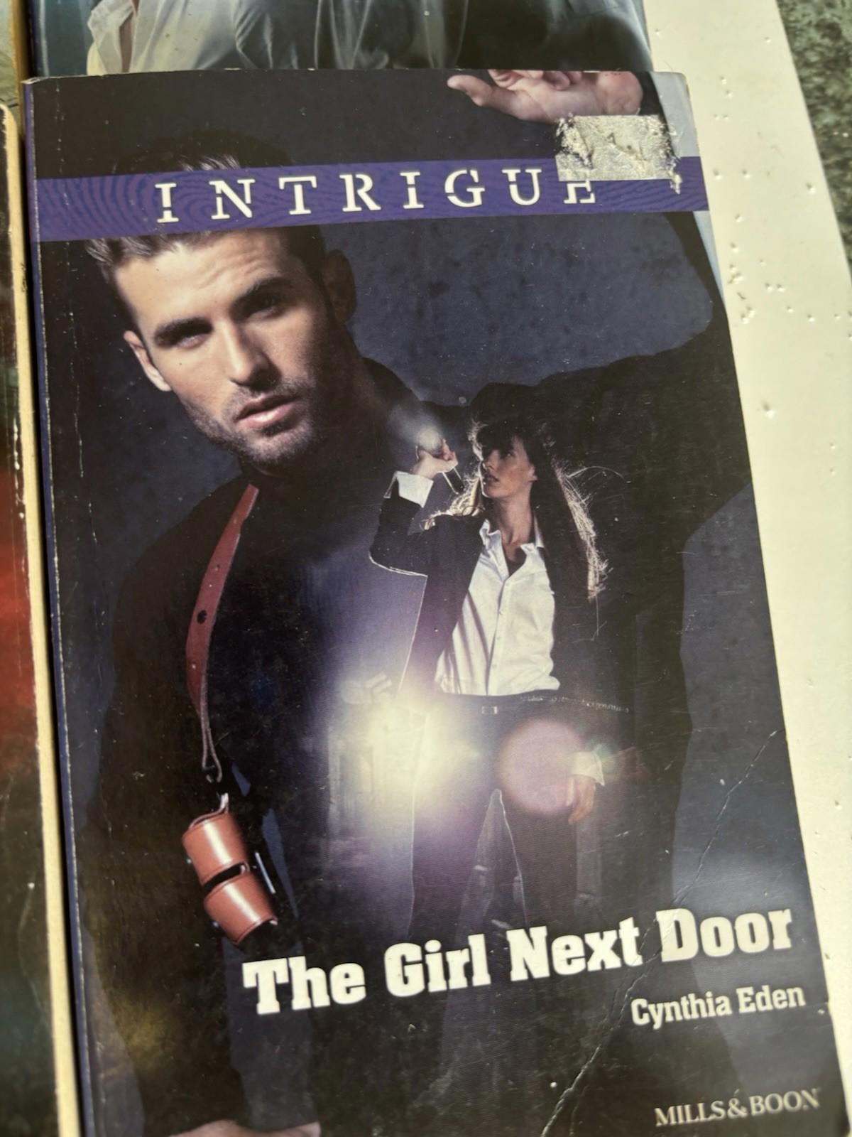 Mills and Boon + 9 Books Old and Vintage Bundle Romance Mixed lot # 8 - Come Sell Nearly Anything