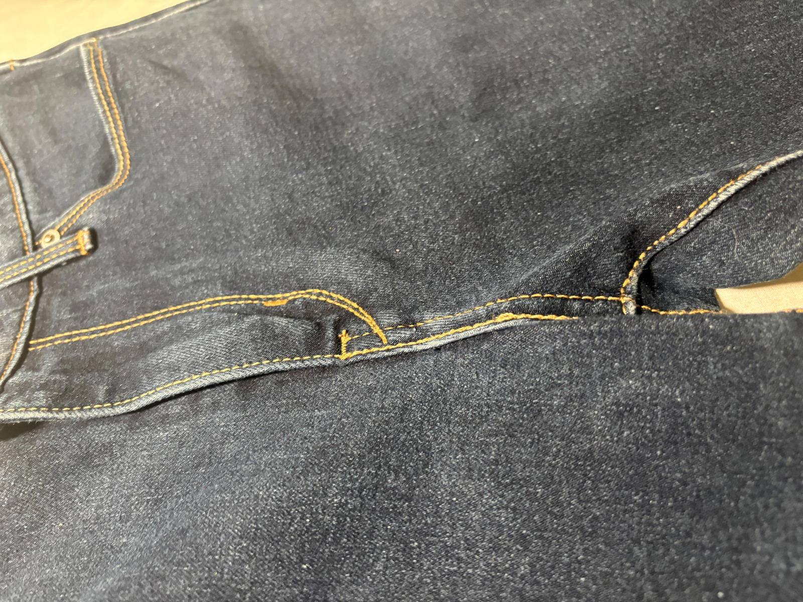 Levi's Women's Slim Jeans Size 28 Bold Curve Mid Rise - Come Sell Nearly Anything