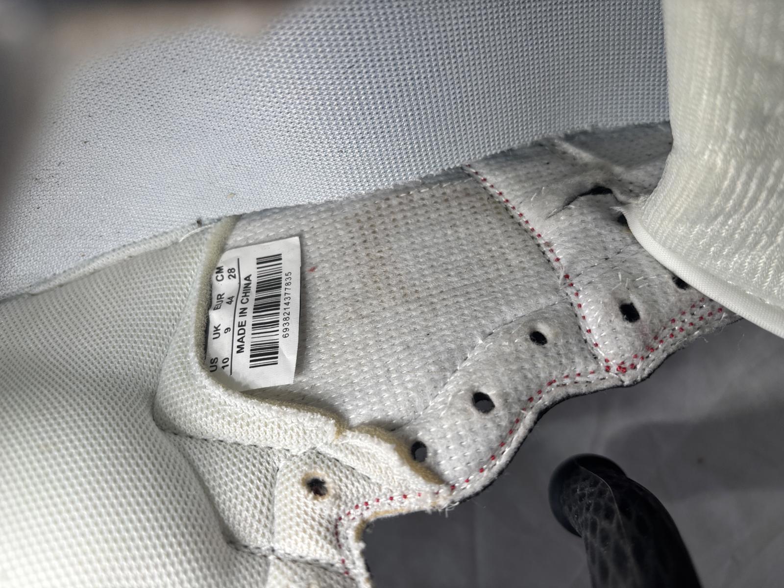 Brisbane Lions Men's Sneakers Size 10 Maroon Yellow Sportswear