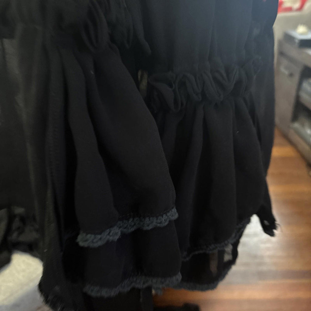 Ladies Top  Design Spicy sugar  Size 10  Colour Black No Sleeves Frill Neck - Come Sell Nearly Anything