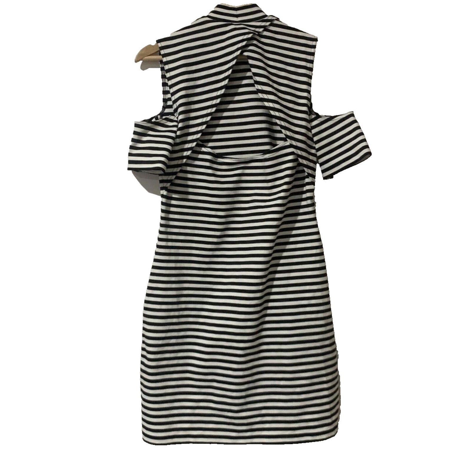 Bodycon Dress Open Shoulder & Back Guess Womens Black White Striped Size L - Come Sell Nearly Anything