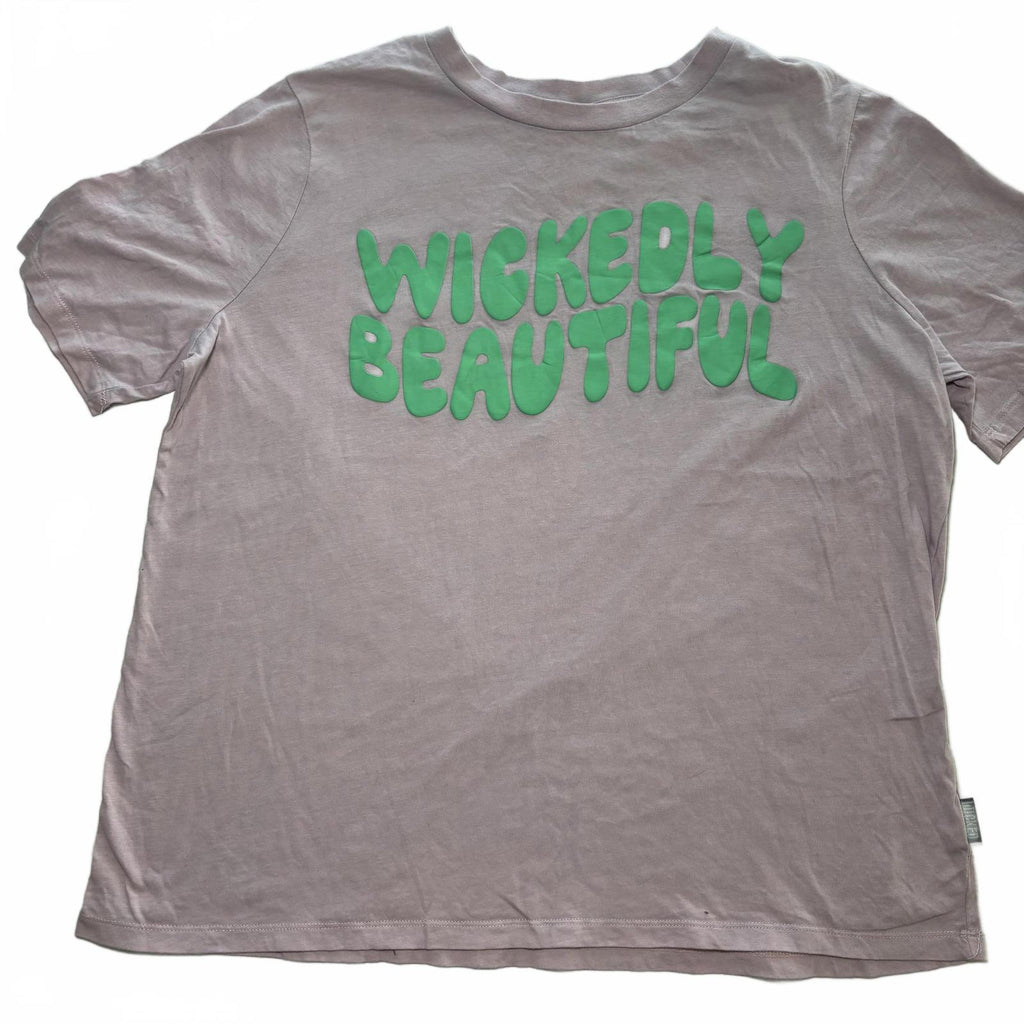 Wicked Women's T-Shirt Size 18 Lavender Graphic Tee - Come Sell Nearly Anything
