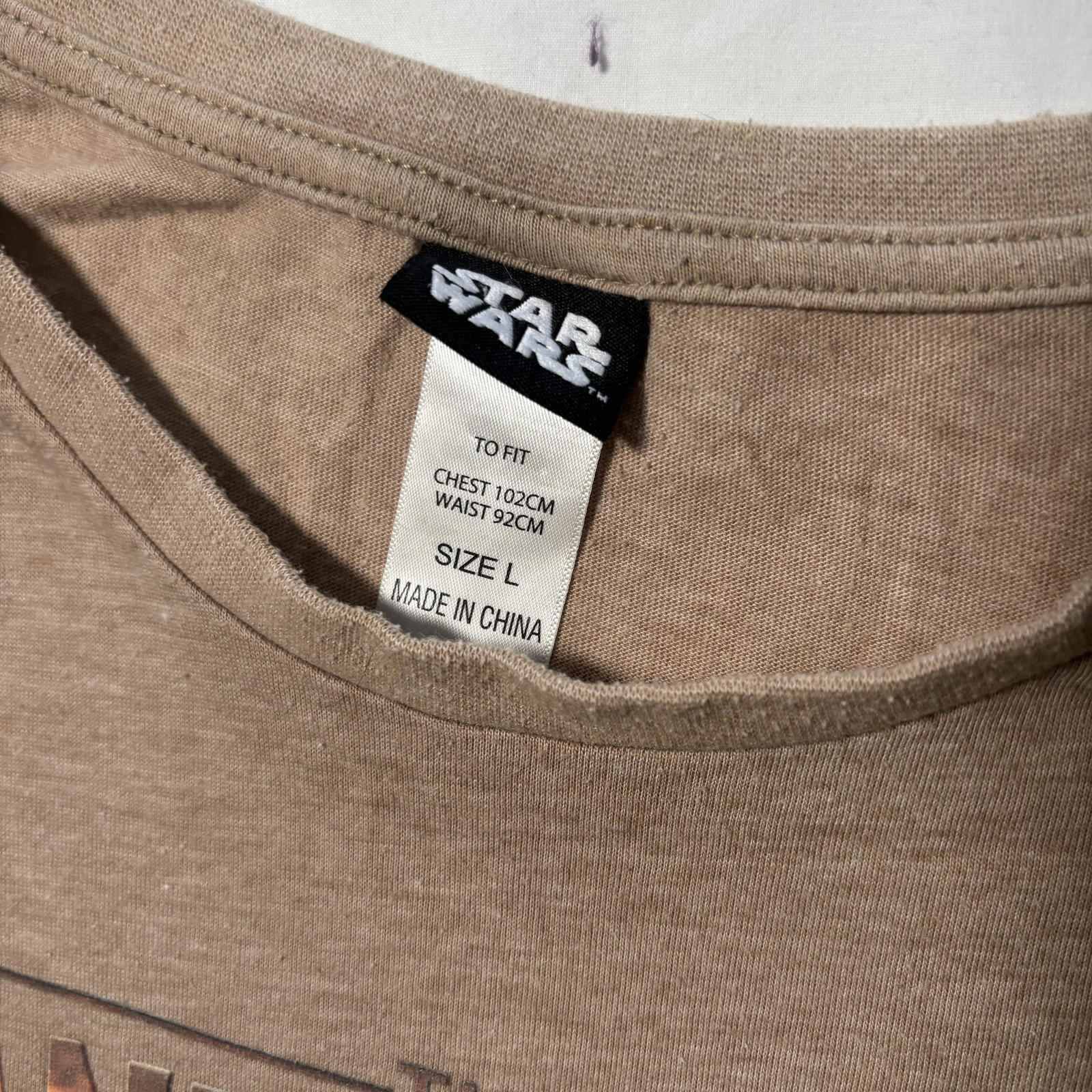 Star Wars The Mandalorian Men's Large Graphic T-Shirt