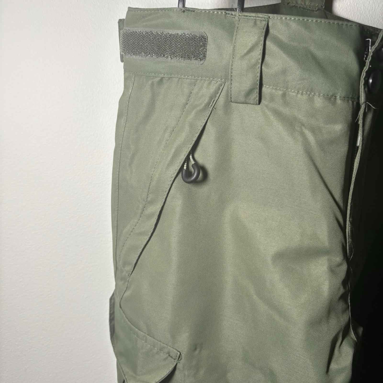 Childrens CRANE Snow Extreme Karki  Green Size 4 Ski Snowboarding Pants BNWT