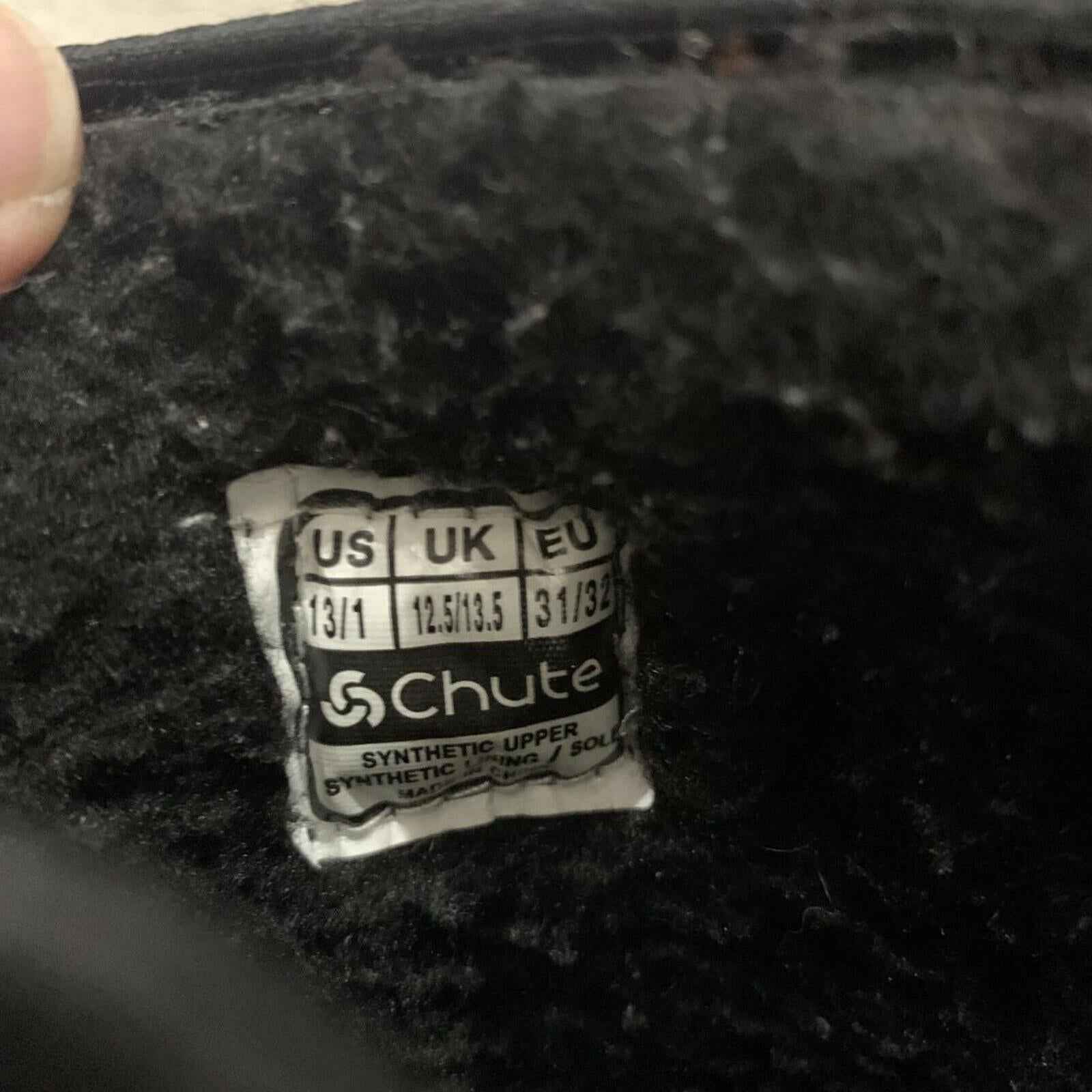 Unisex Kids CHUTE Black US 13 Uk 12.5 Snow Waterproof Boots / Shoes Like New.