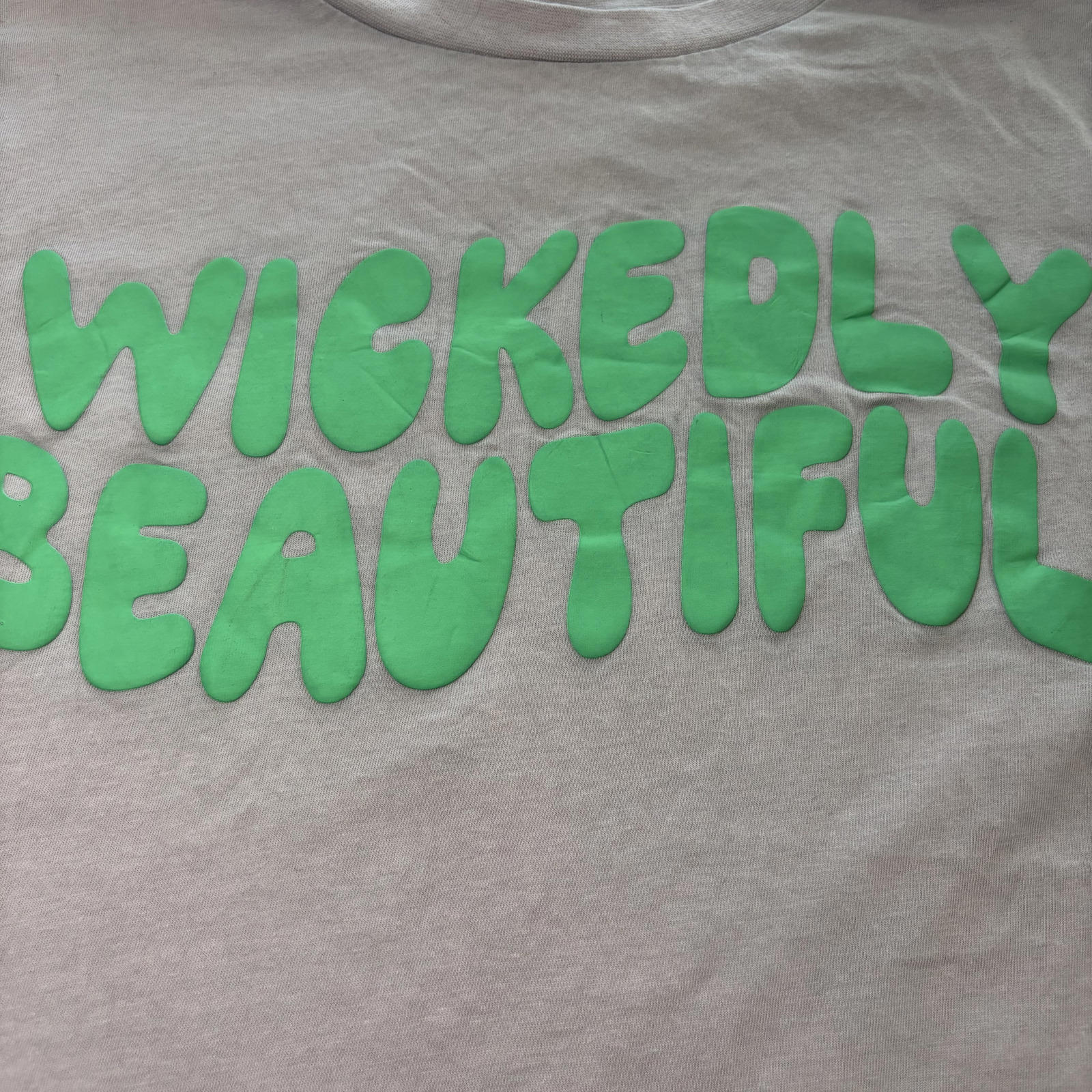 Wicked Women's T-Shirt Size 18 Lavender Graphic Tee - Come Sell Nearly Anything