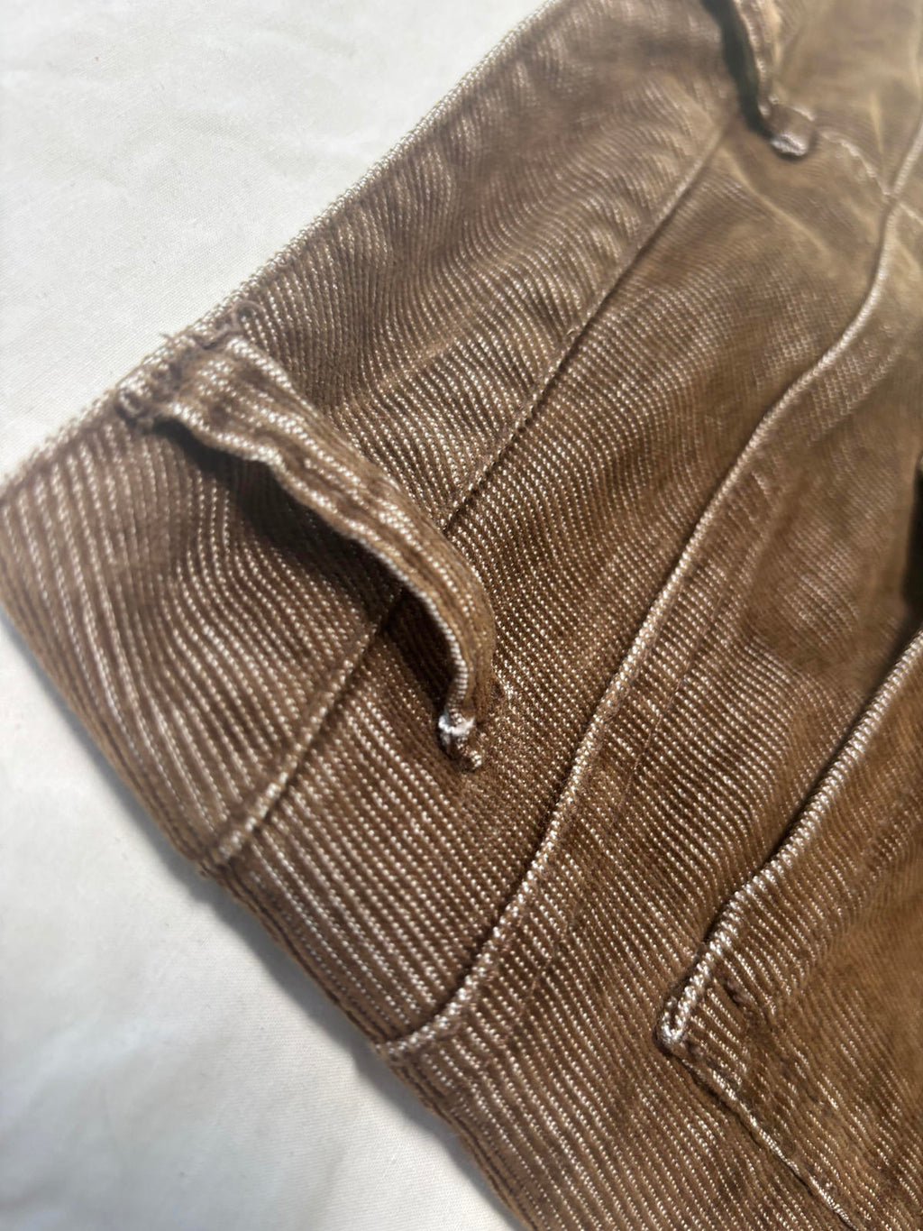 Old Khaki Women's Corduroy Pants Size Waist 40cm - Come Sell Nearly Anything