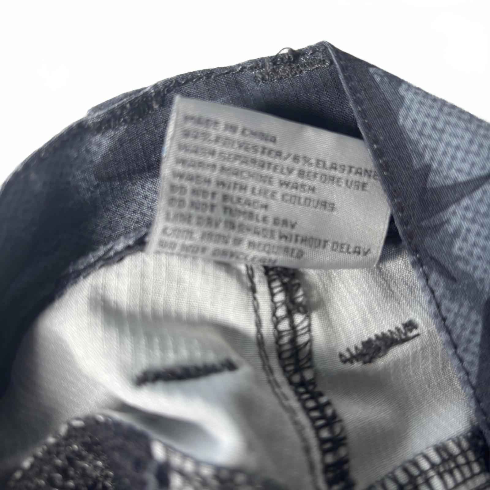 Anglers Edge Men's Cargo Shorts 32 Waist Shark Print