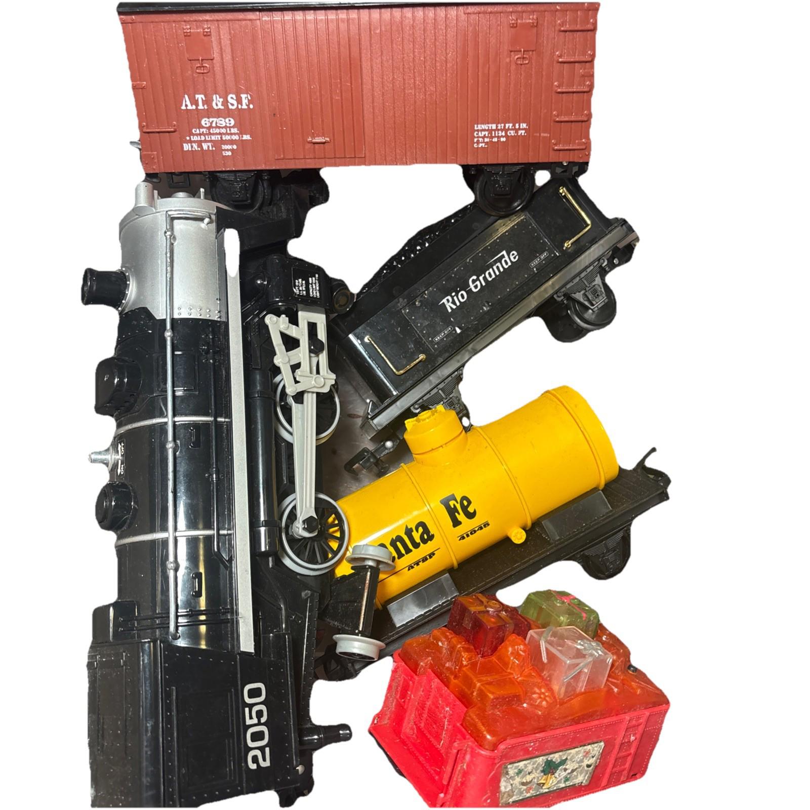 Black Canyon Express Wireless Remote Control Gauge Train Bundle + Christmas Cart