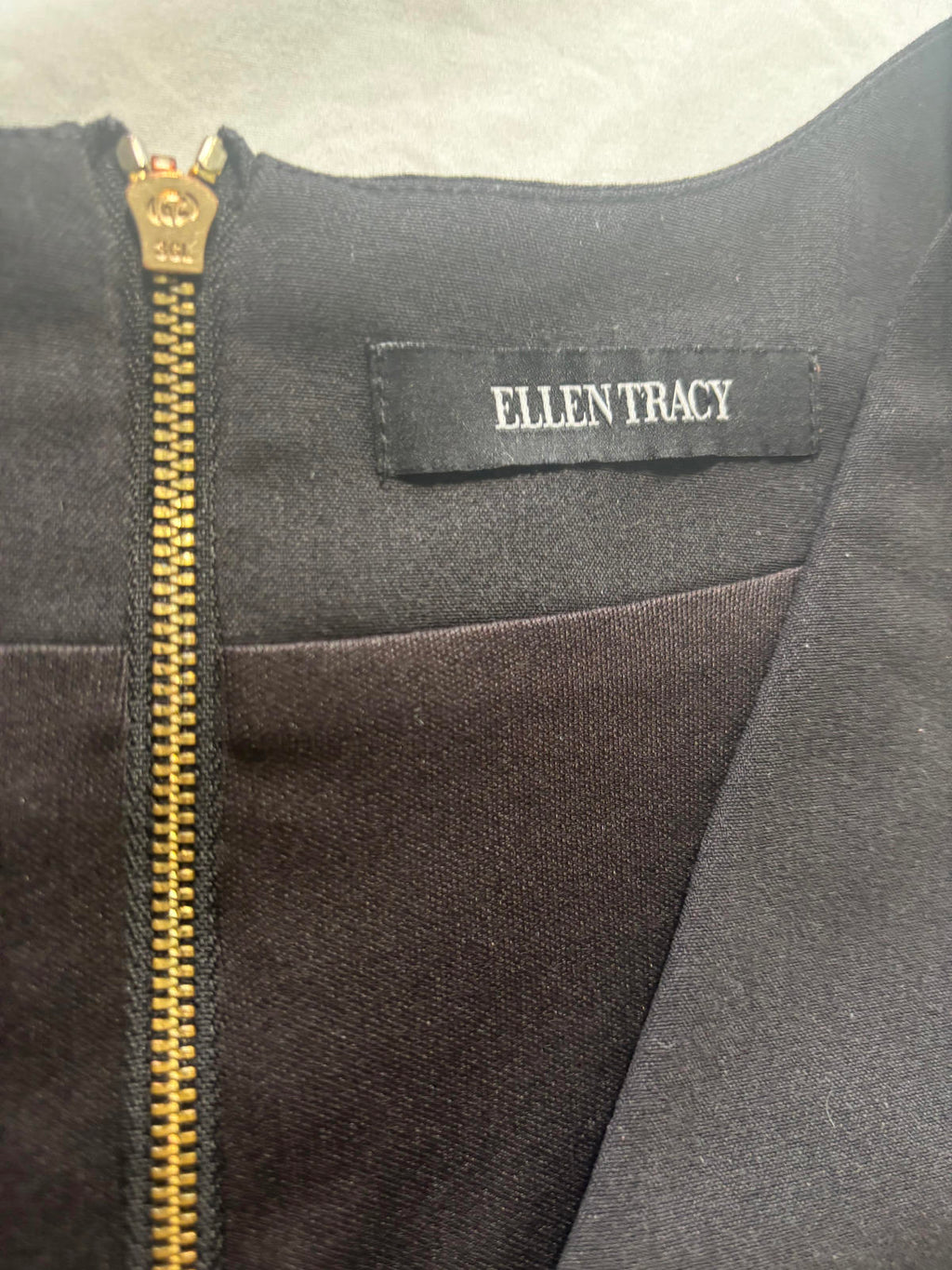 Ellen Tracy Black Sleeveless Dress Size M Classic Elegant Workwear - Come Sell Nearly Anything