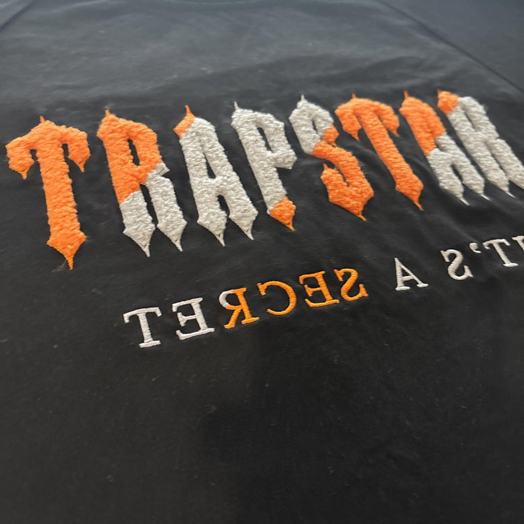 Trapstar It's A Secret Embroidered 3D Graphic Black M Crew Neck T-Shirt Tee