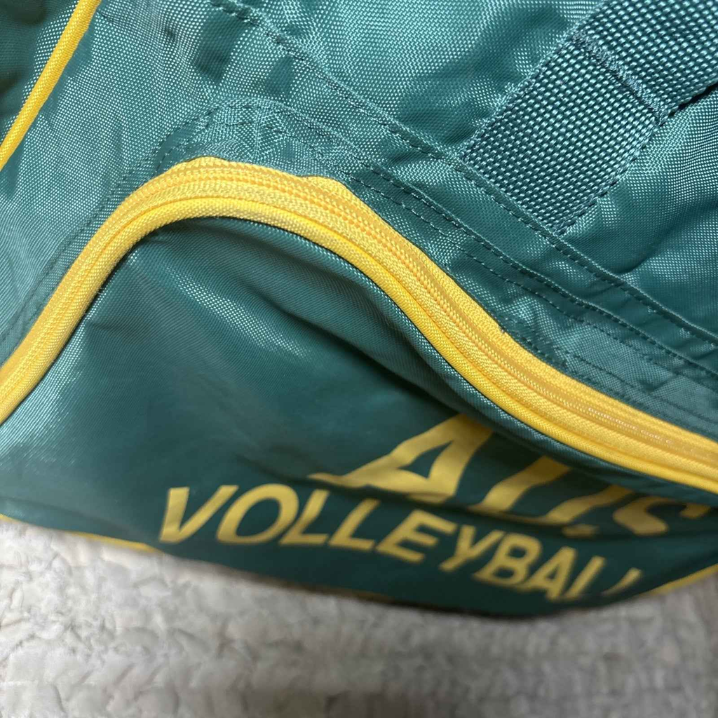Rare Vintage 1990s ? Australia Volleyball  Team Asics Sports Duffel