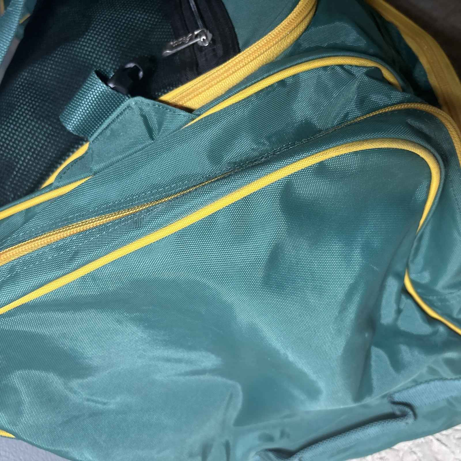 Rare Vintage 1990s ? Australia Volleyball  Team Asics Sports Duffel