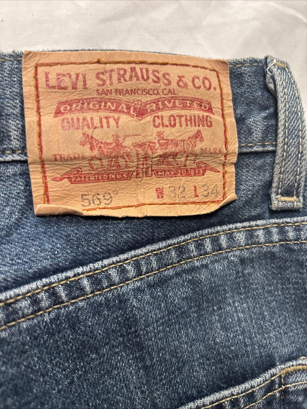 Levi's Men's 569 Loose Straight Jeans Size 34 Vintage Denim