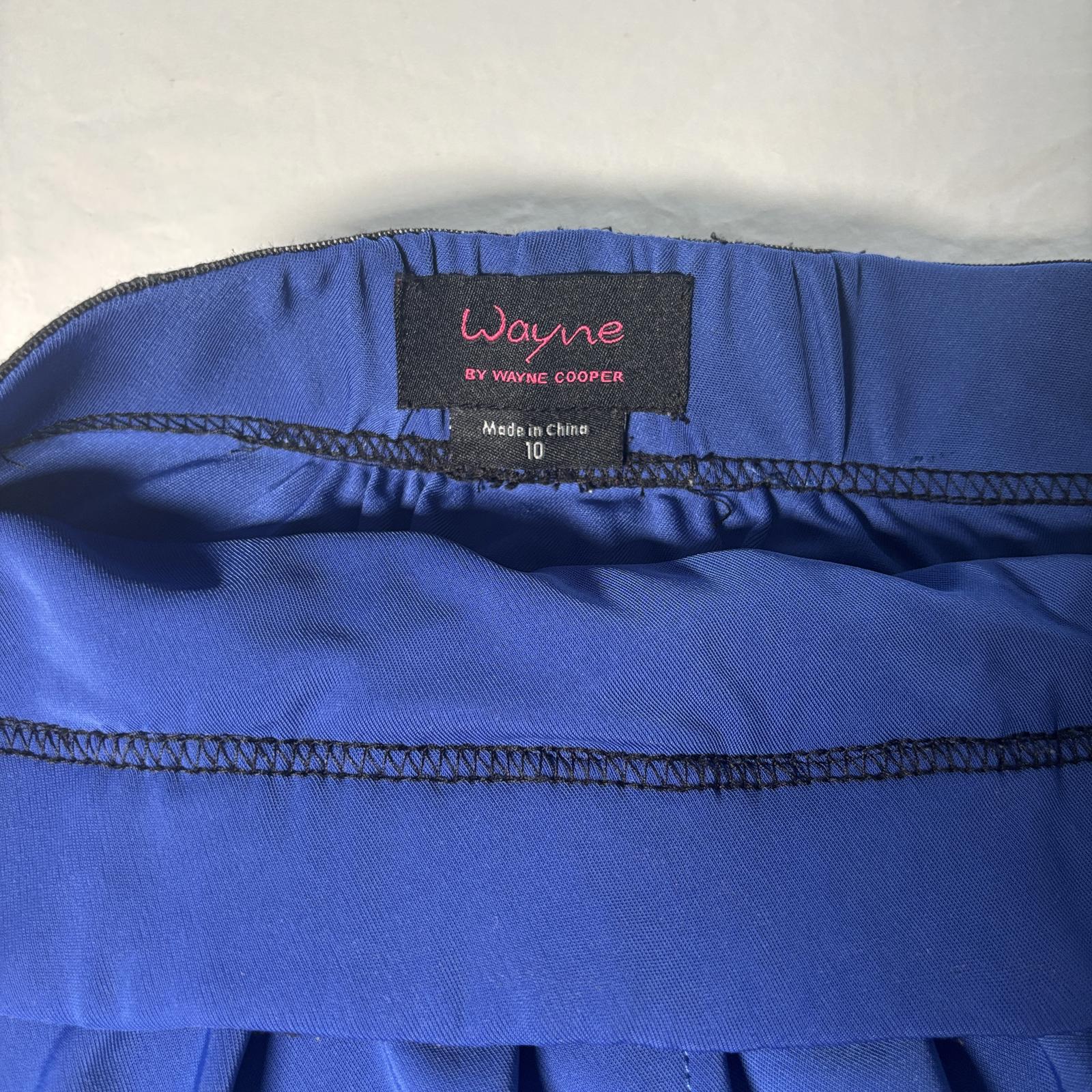 Wayne by Wayne Cooper Blue Women's Skirt Size 10 Summer Style