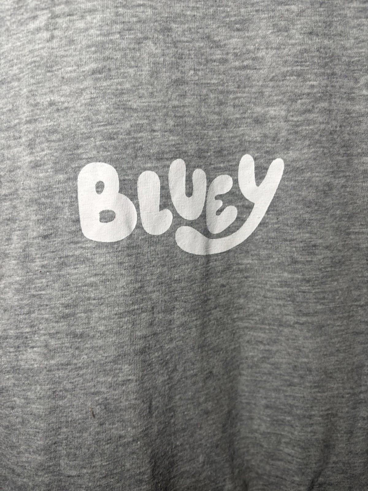 Bluey Large Grey Graphic T-Shirt Menswear Cartoon Dog Print - Come Sell Nearly Anything