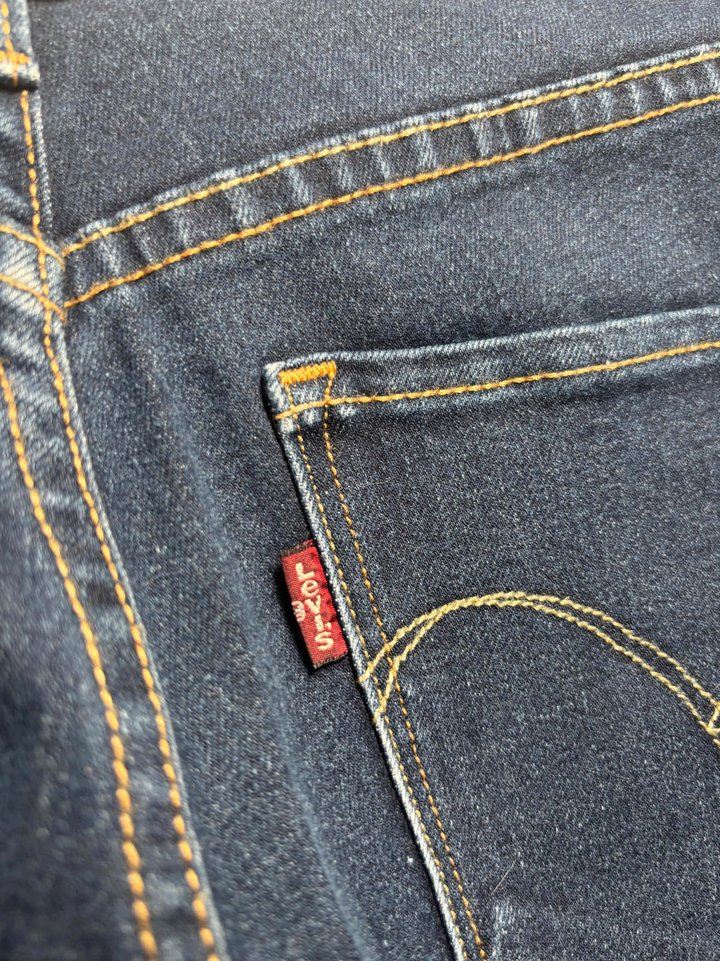 Levi's Women's Slim Jeans Size 28 Bold Curve Mid Rise - Come Sell Nearly Anything