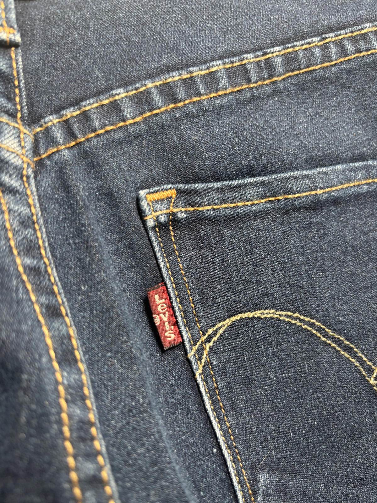 Levi's Women's Slim Jeans Size 28 Bold Curve Mid Rise - Come Sell Nearly Anything