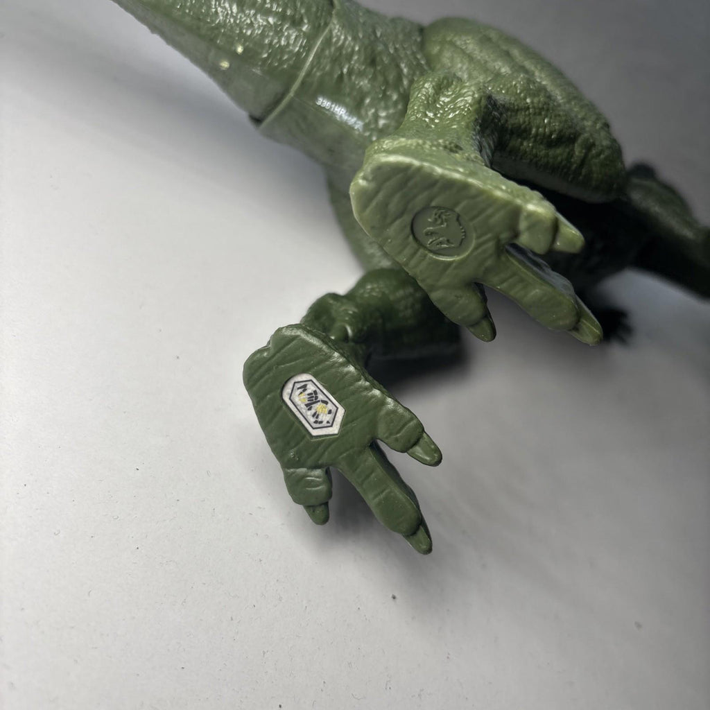 Jurassic World Camp Cretaceous Dino Escape Roar Attack Ceratosaurus Figure Sound