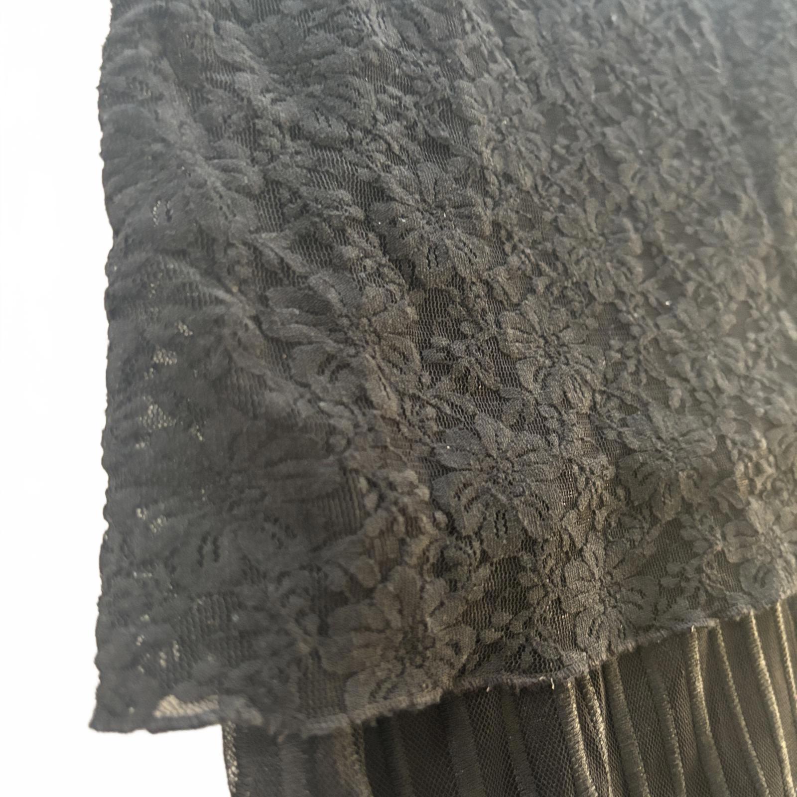 Vicky Vale Black Pleated Layered Skirt Size 8 Vintage Y2K Goth Summer