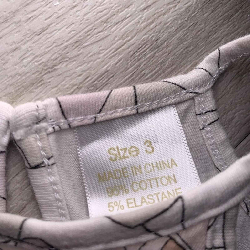 Kardashian Kids Toddler girl size 3 Pattern tank top VGC.