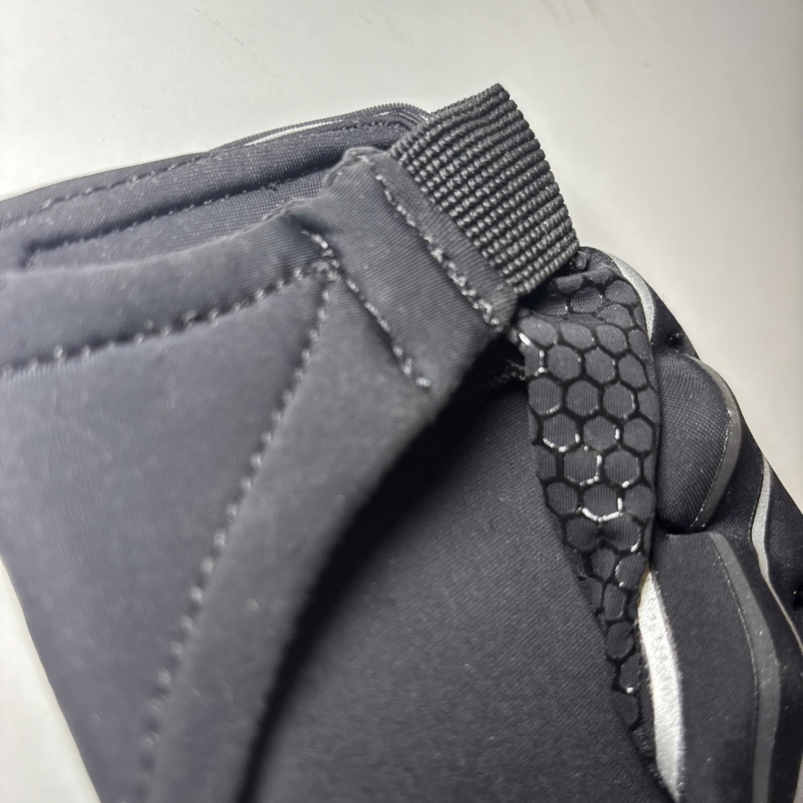 Grays Field Hockey Touch Glove Medium GH Moulded Knuckle Armour. - Come Sell Nearly Anything