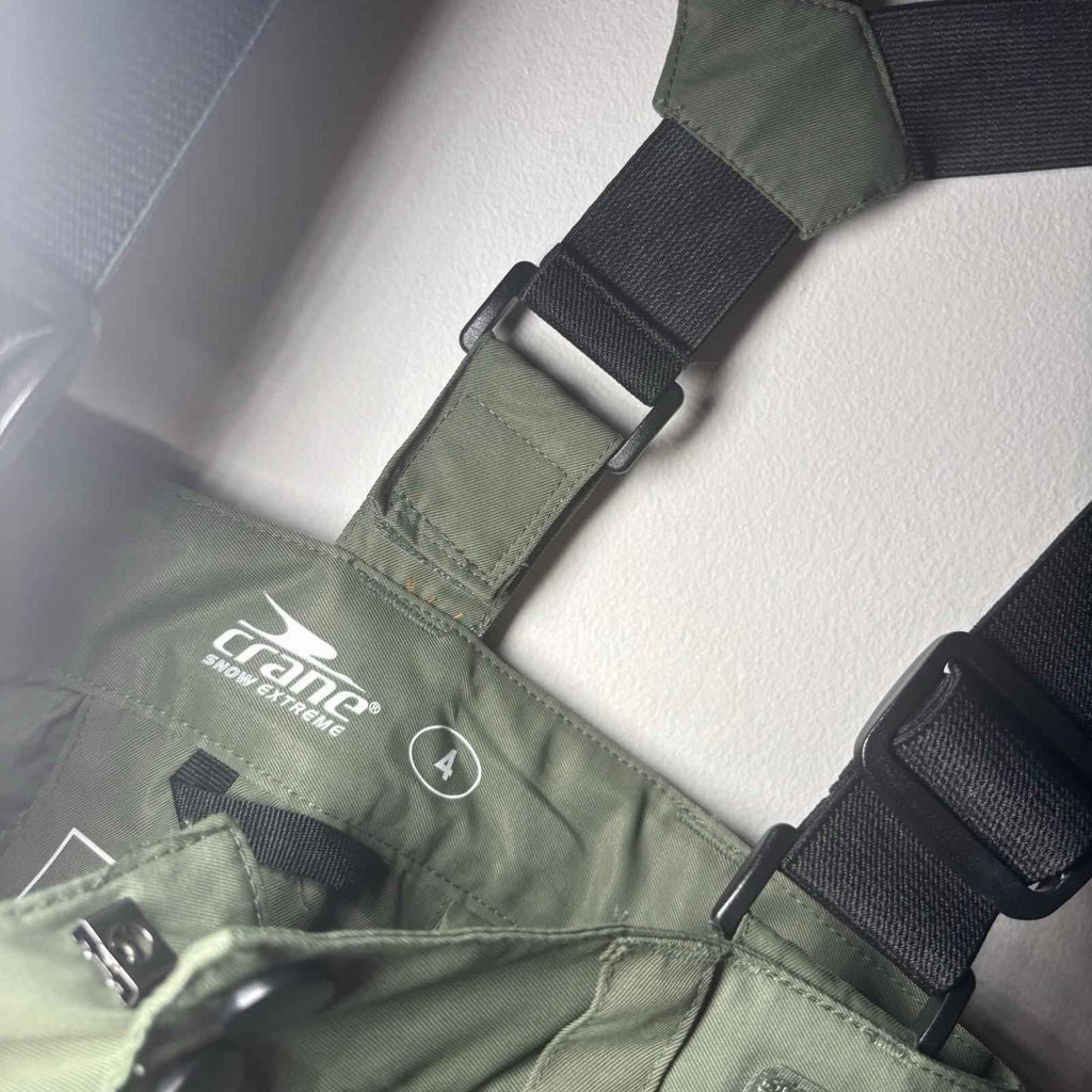 Childrens CRANE Snow Extreme Karki  Green Size 4 Ski Snowboarding Pants BNWT