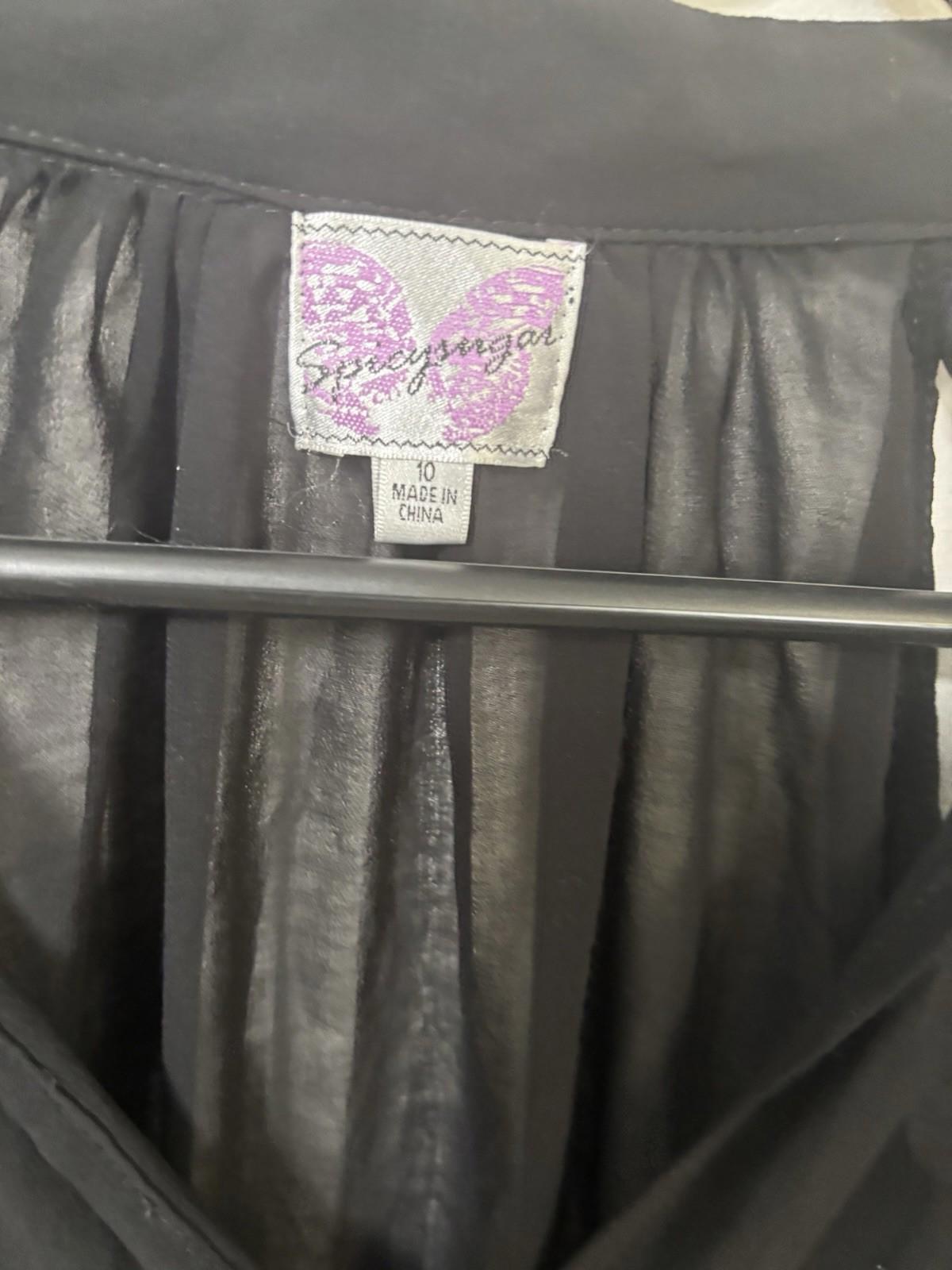 Ladies Top  Design Spicy sugar  Size 10  Colour Black No Sleeves Frill Neck - Come Sell Nearly Anything