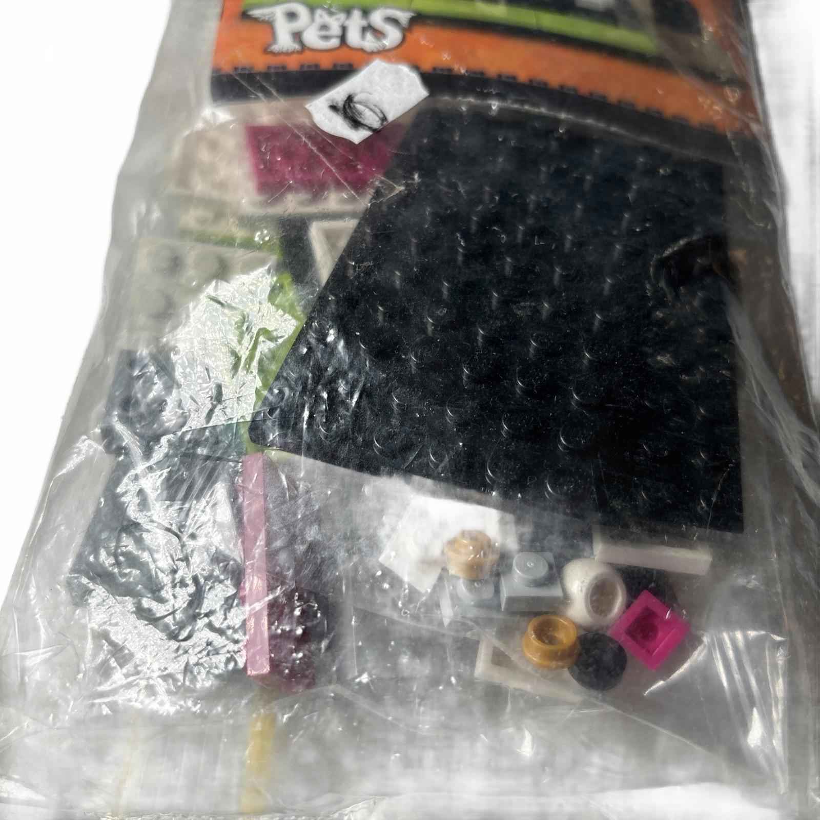 LEGO BrickHeadz Pets Set 40546 Building Toy