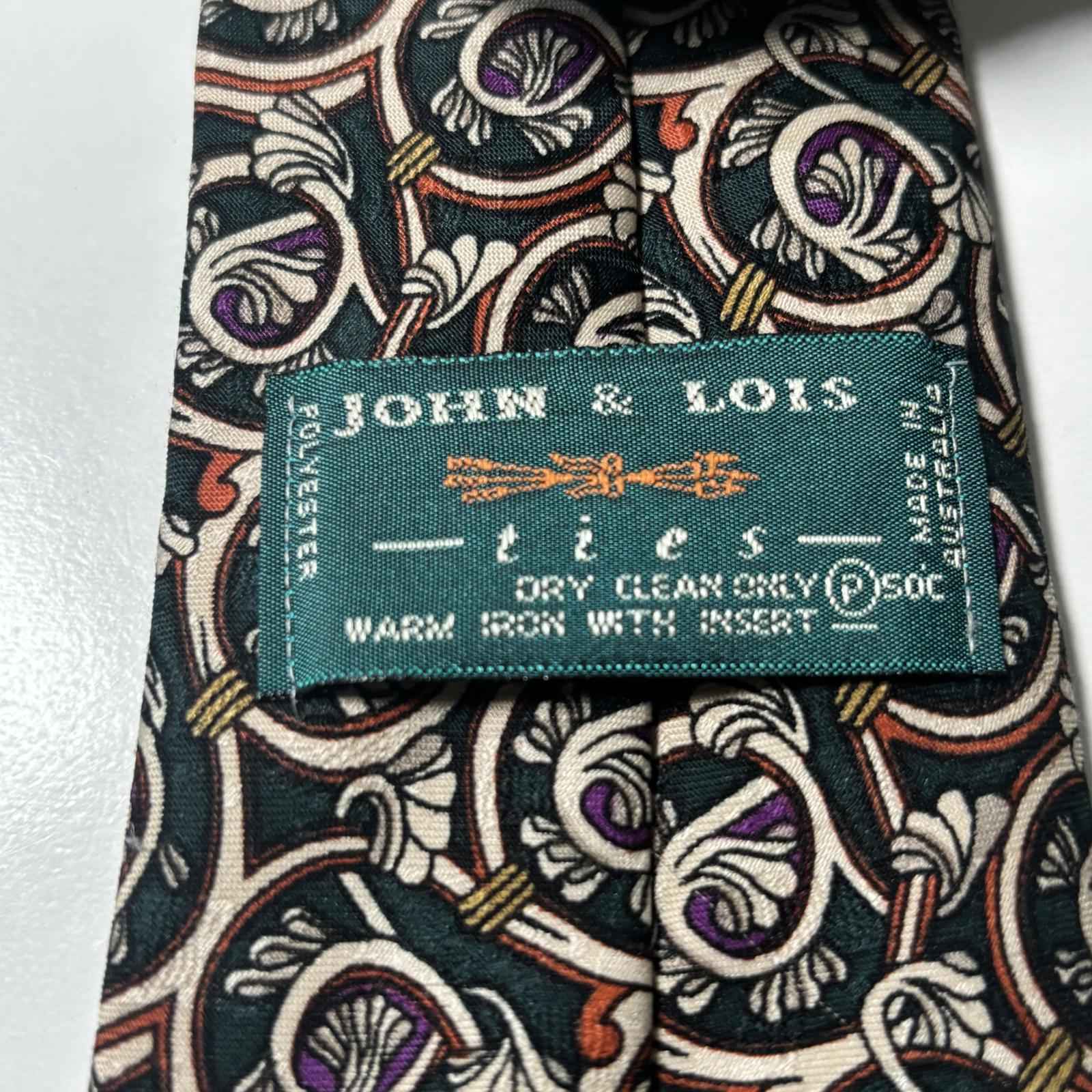 John & Lois Men's Tie with Ornate Pattern