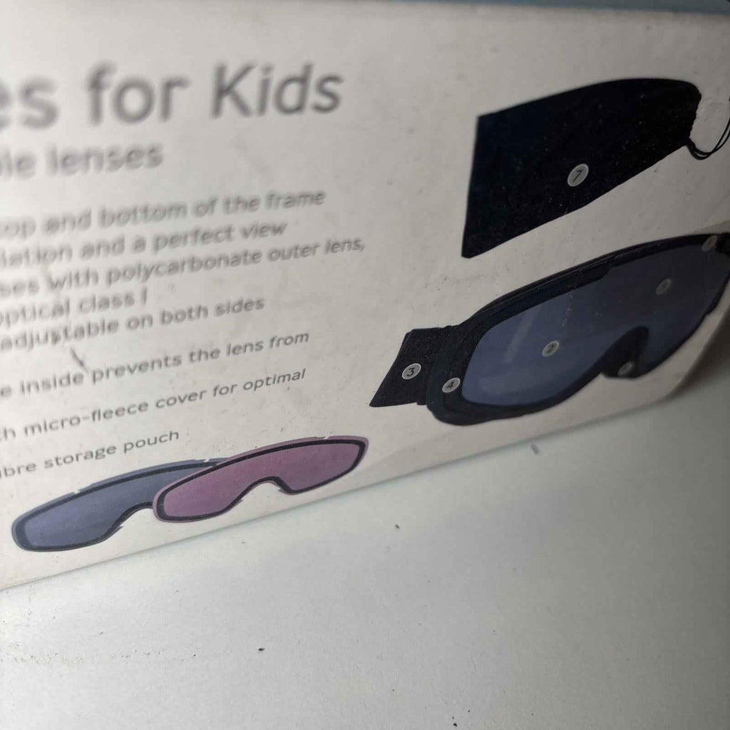 Crane Ski Goggles For Kids with Exchangeable Lenses Dark Mirrored & Pink Lenses