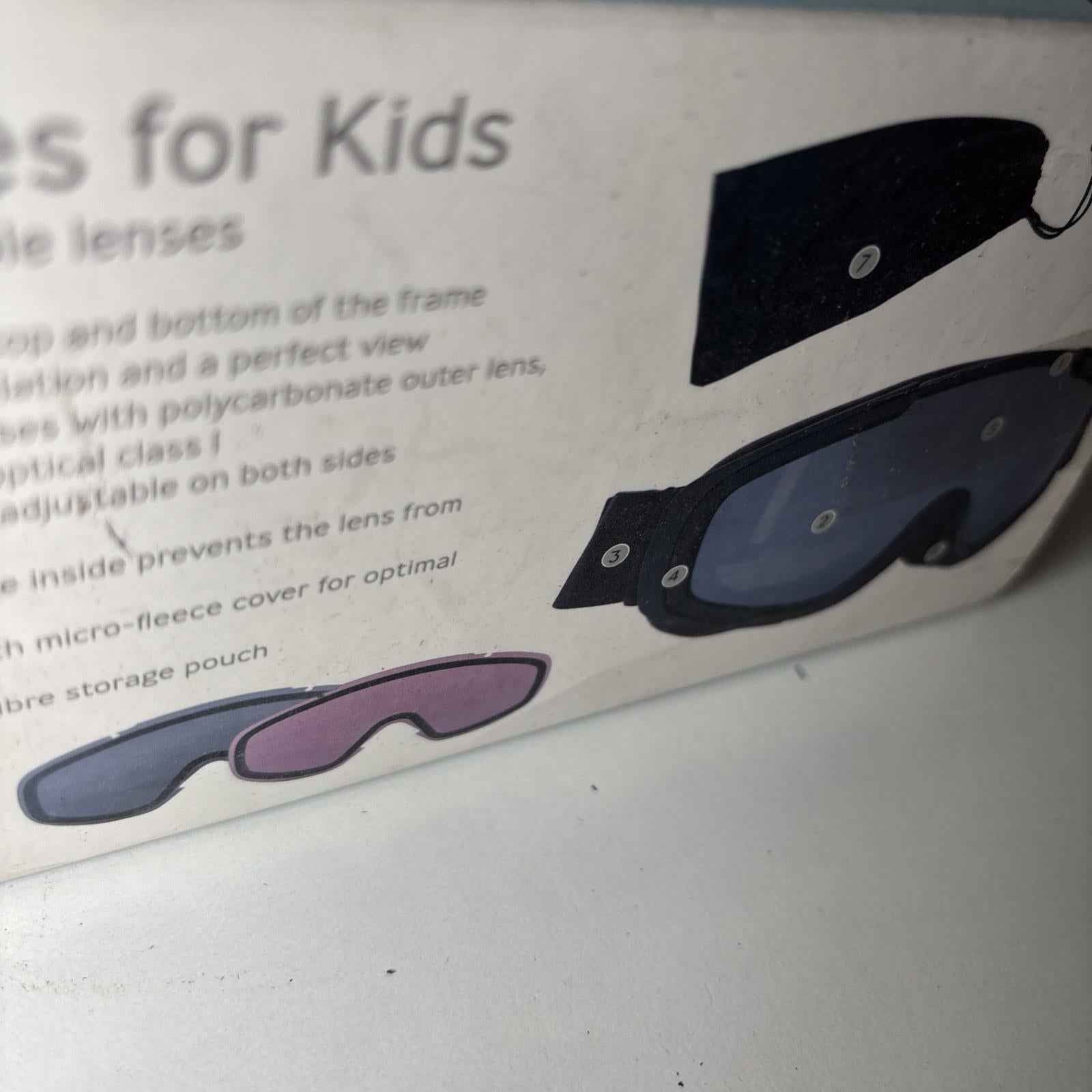 Crane Ski Goggles For Kids with Exchangeable Lenses Dark Mirrored & Pink Lenses